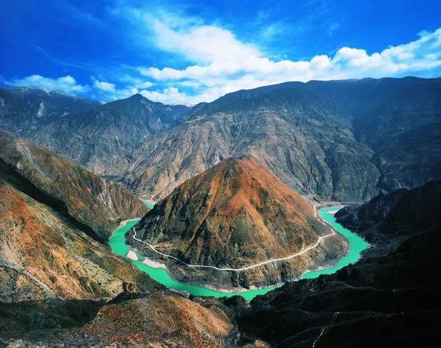 一江川水向东流_河流_四川_峡谷