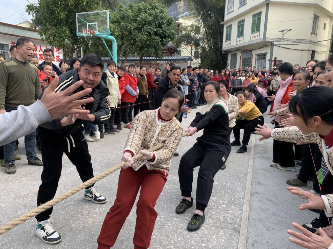 龙年看农村 | 东兰县武篆镇巴学村2024年新春文体活动丰富多彩