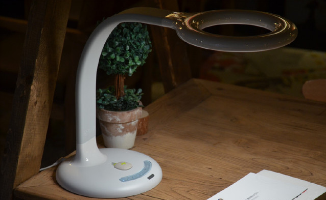 学生护眼台灯哪个牌子最好最安全?五大护眼台灯实操测评(不是云推荐)