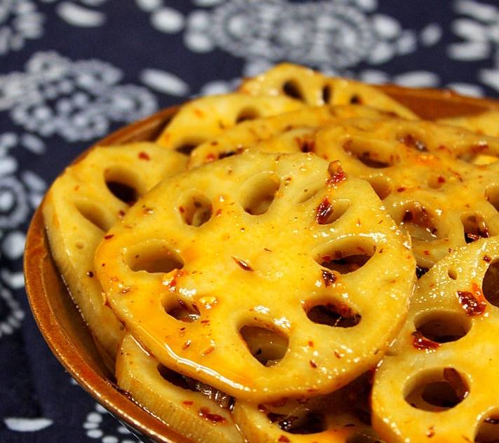 充满无限诱惑力的麻辣味,对于爱辣的美眉来说更是吼不住口水!