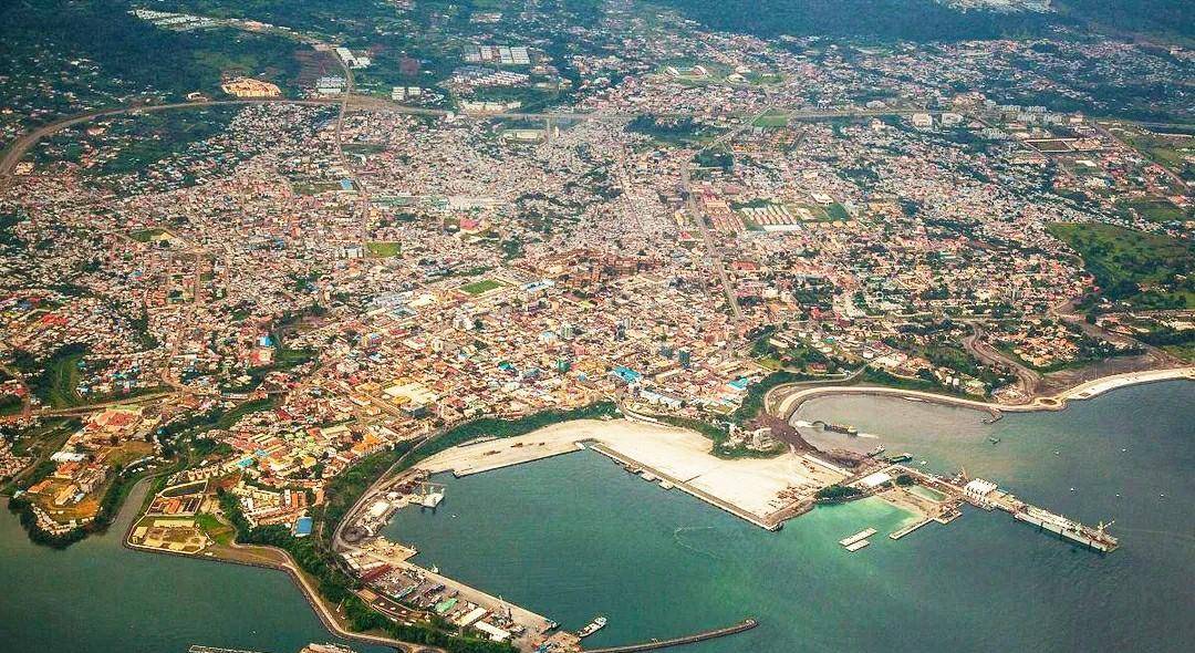 8万平方公里的赤道几内亚,为何把首都放在了偏远的小岛上?