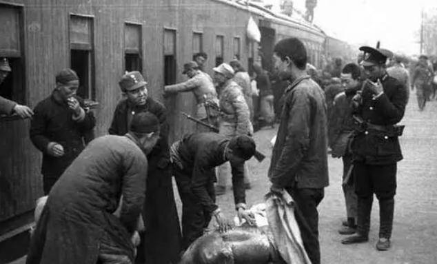 每次出逃都会被抓回去,免不了一顿皮肉之苦.