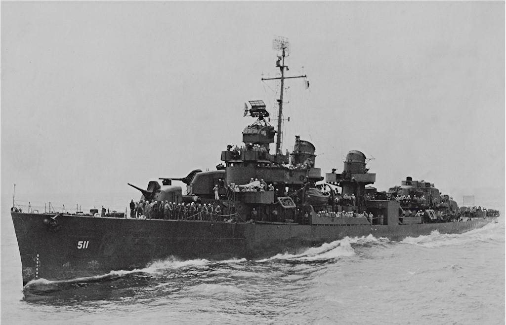 "川内"号轻巡洋舰1943年11月2日夜的"奥古斯塔皇后湾海战"成为伯克新
