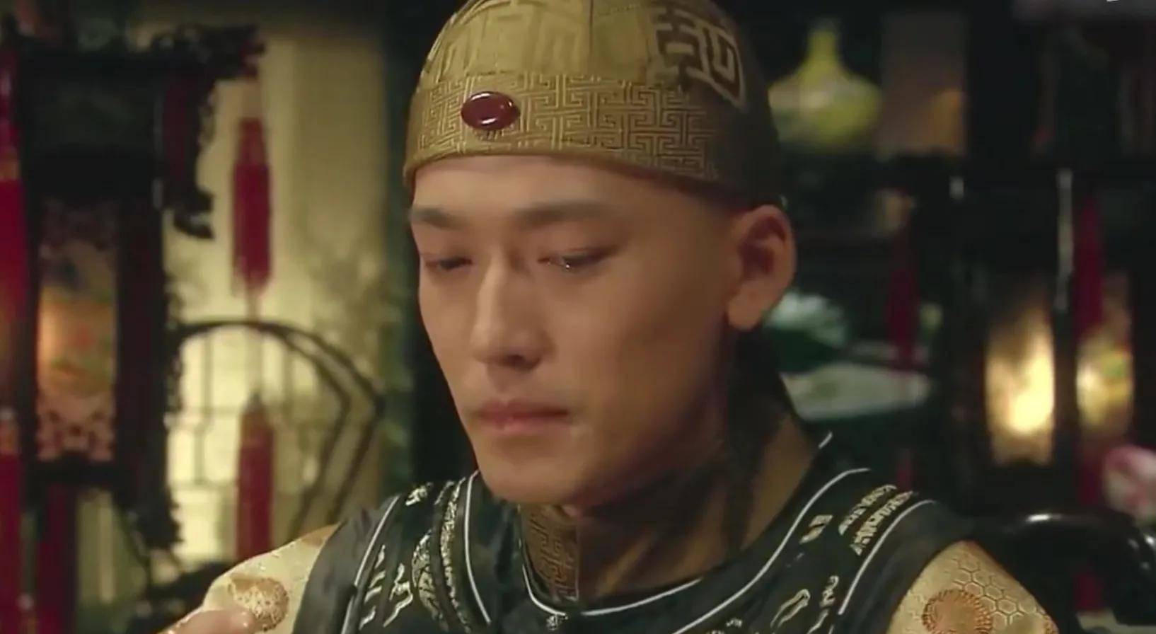 这部12年前的清宫剧碾压《甄嬛传》不说,还全员绝