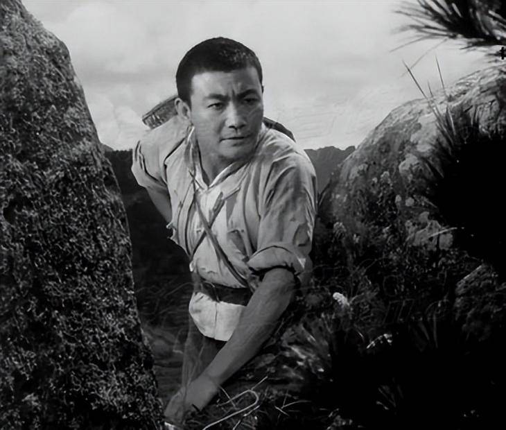 赵虎的扮演者白大钧:在当年拍摄《地雷战》时,只是一部"军事教学片"