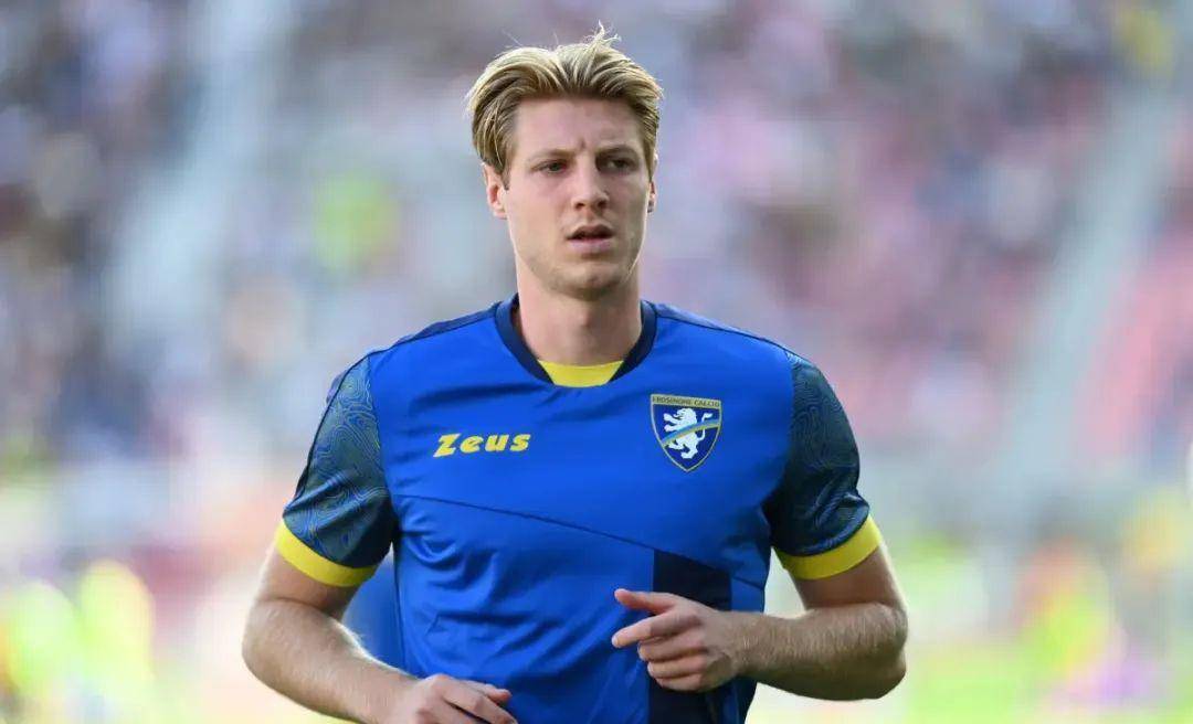 尤文有意前米兰中场,巴萨2年合同挖拉比奥_齐达内_主教练_弗洛西诺内