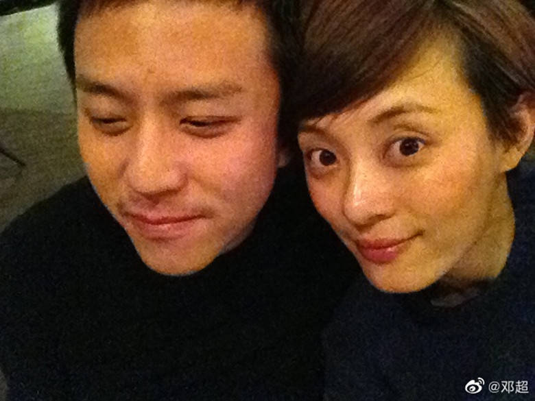 邓超分享与孙俪合照庆祝结婚十一周年 两人越来越有夫妻相_一家人