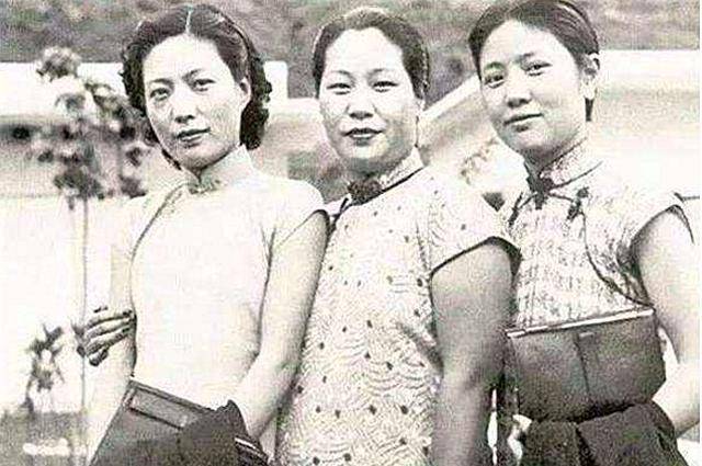 二太太陈帼英,常年在社会打滚,她和沈月英不同,一遇到不爽的事必定会