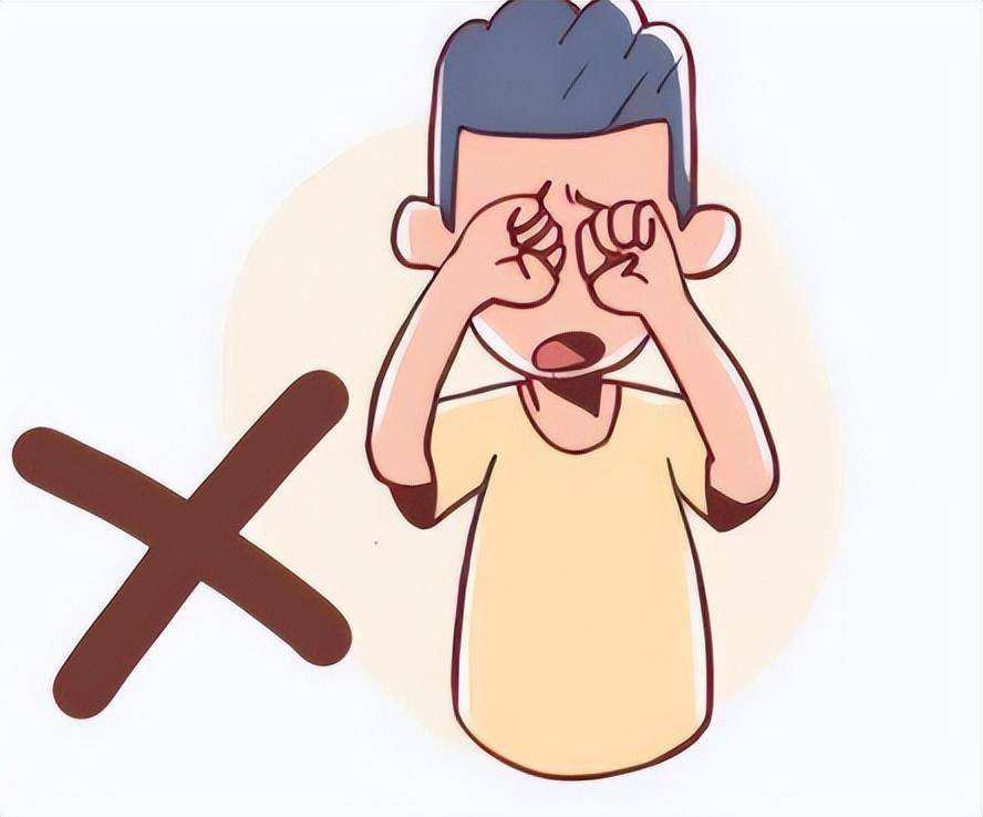 嬉戏打闹不慎伤眼未在意,20岁少年左眼"网脱"过久致视力难恢复