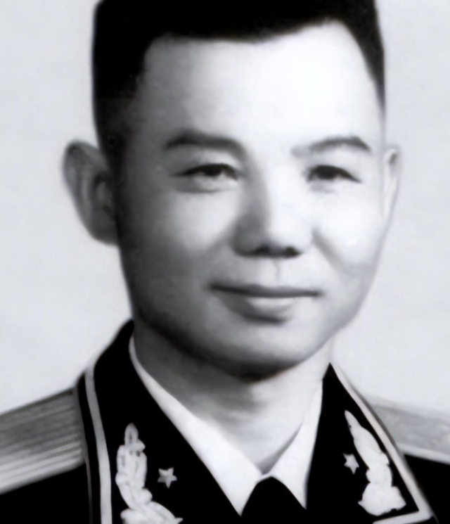 李震逝世,肖永银为找李震遗孀向刘湘屏提请求,刘坦然:真不知道_部署_