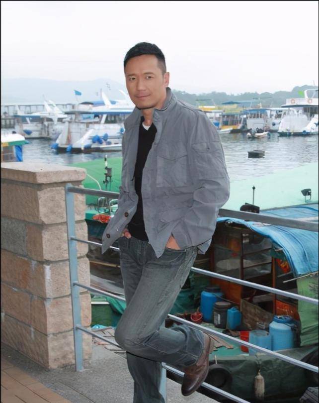 《射雕英雄传》中的杨康一角至今无人超越,当年苗侨伟在班里却不是最