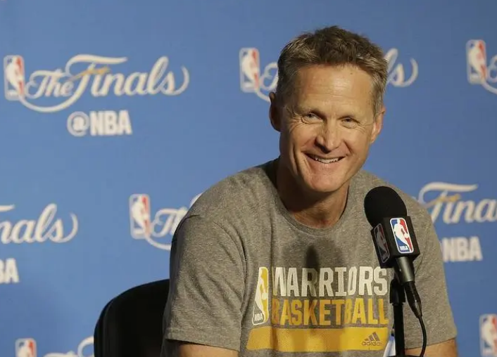 1 科尔榜首的位置属于科尔,他刚刚签下了nba历史上最大的主教练合同.