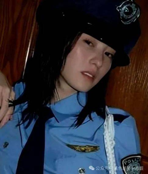 多年后,张柏芝含泪说出实情:真的好爱他!_照片_明星_生活