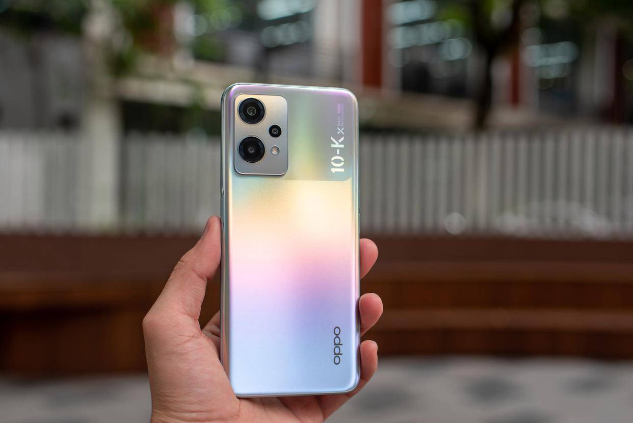 更令人惊喜的是,它还支持67w的有线快充技术,官方数据显示,仅需33分钟