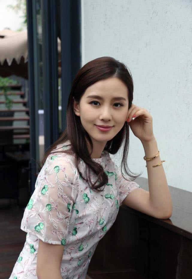 刘诗诗复出后狂拼事业?