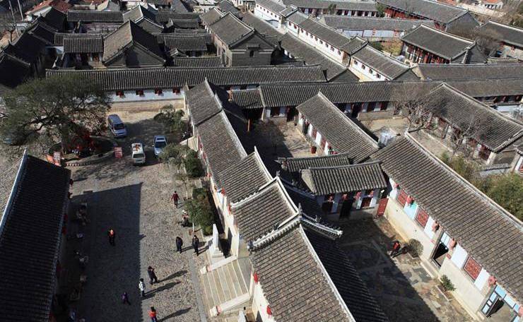 牟氏庄园门票平时12元/人,节假日30元/人.有兴趣的