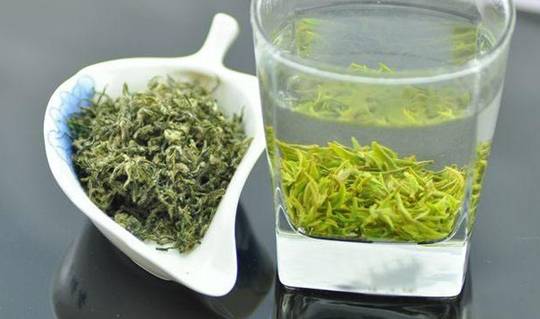 碧螺春1,碧螺春,产于太湖东洞庭山及西洞庭山,故命名洞庭碧螺春.