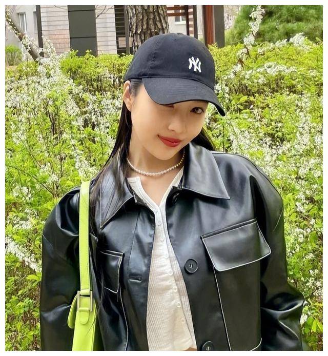 韩国著名女星谈女团着装:我想保护她们,引发网友热议_李孝利_服装