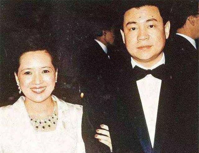 刘銮雄"猎艳"爱情:李嘉欣为他当"小三",蔡少芬对他心怀感激_情场_成功