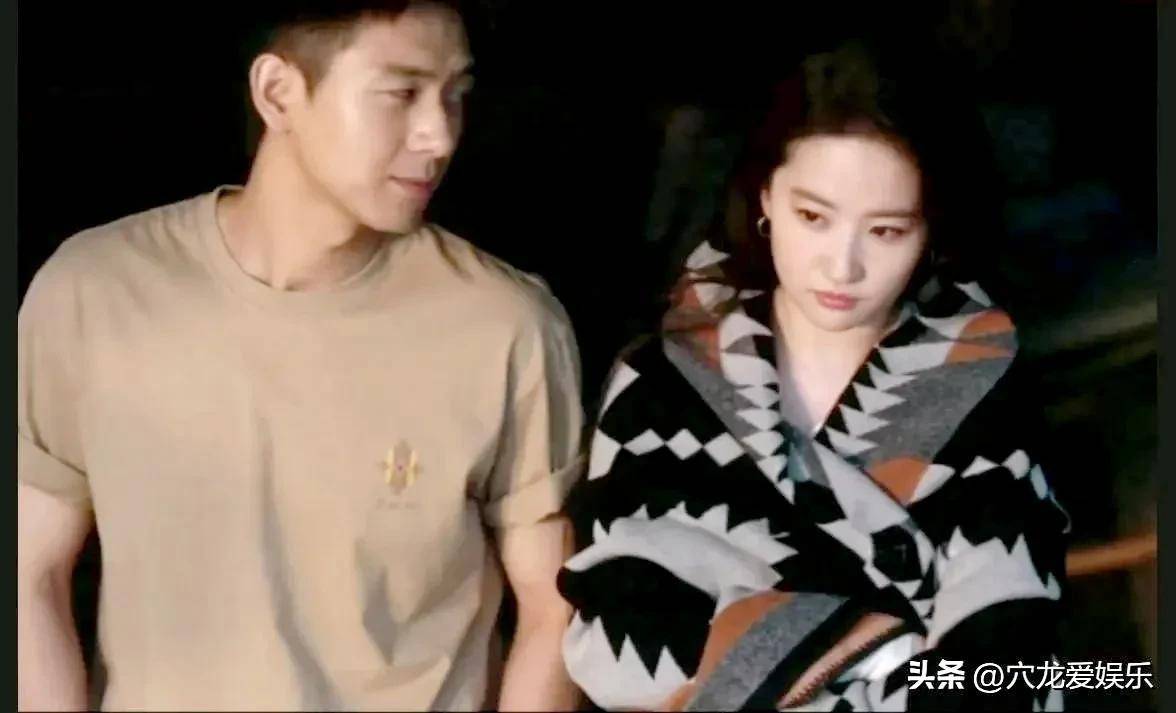 刘亦菲李现发文告别 婚恋推拉艺术 十个甜美瞬间 成为美好回忆_之遥