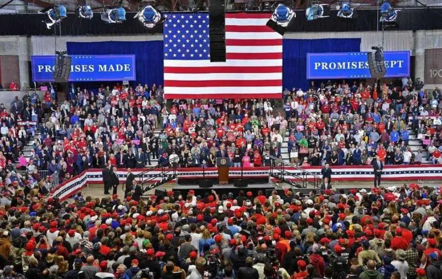 移民问题引发"武装对峙" 美国大选越来越像一场闹剧_拜登_得州_非法