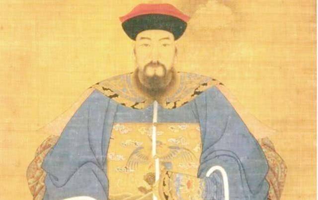 刽子手嘲笑死囚怕死,死囚:我饿,刽子手听后连忙下跪