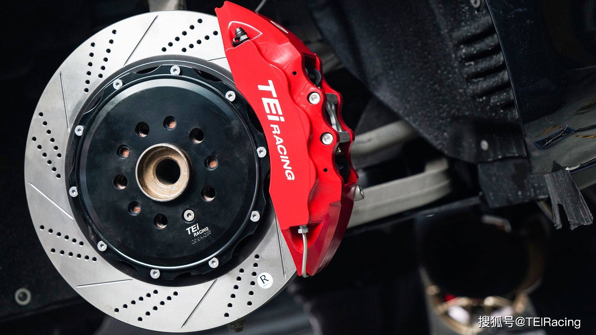 改装案例丨玛莎拉蒂吉博力升级p60es大六活塞卡钳套件_搜狐汽车_搜狐