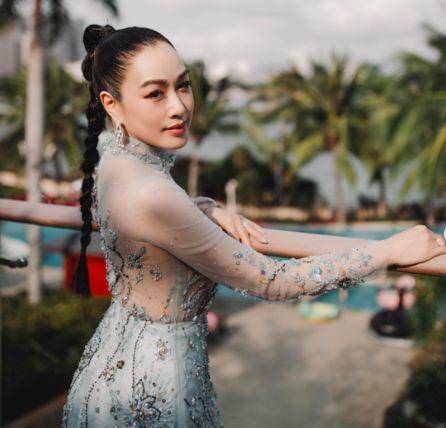 钟丽缇上传热舞片,面对负面评论,她展现了高eq正面做出回应_身材_舞蹈