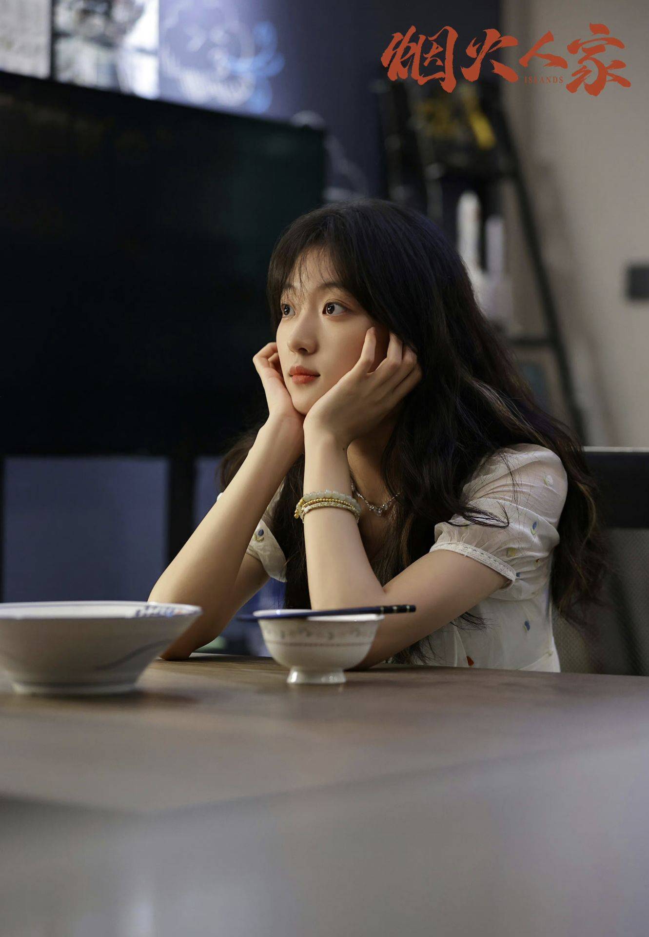 深受观众喜爱,不少网友还戏称:"东北全智贤",孙千演技好,长得也漂亮!