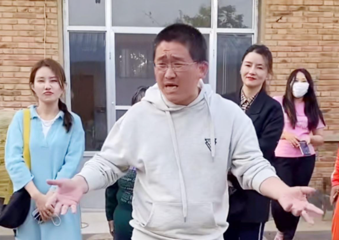 网红姜涛叫板郭德纲,曾被老郭批没有才艺,两人到底有什么恩怨?