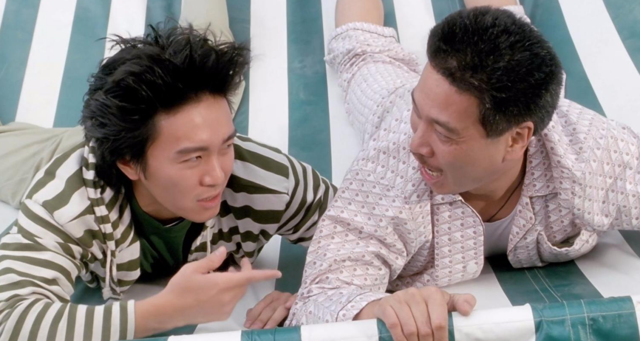 也是因为他和周星驰的完美搭档,贡献了太多经典作品,让不少网友对他们