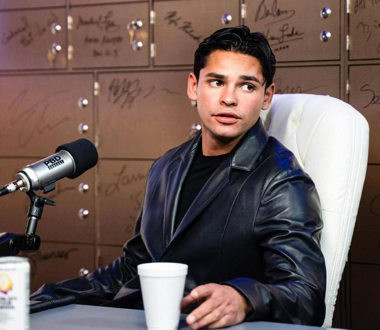 瑞安-加西亚酬金3000万美元?