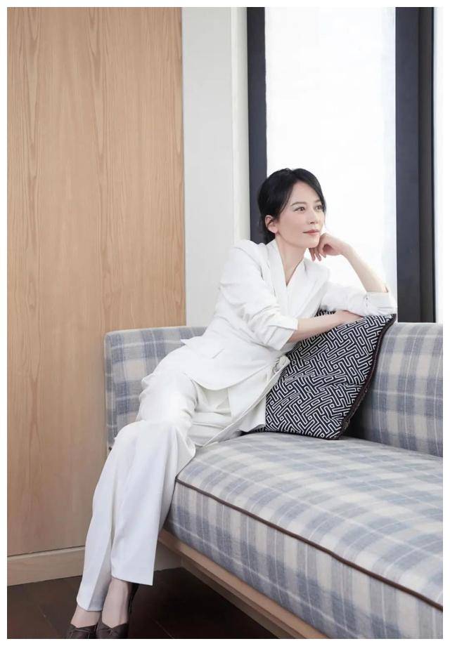 53岁的俞飞鸿独身无儿最新照片令人惊叹她的野心被低估了