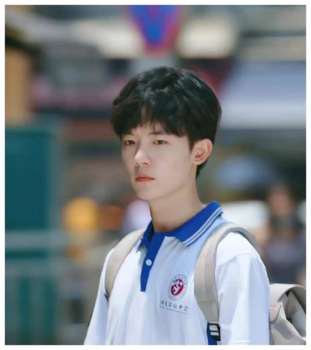 百万粉丝追捧中,李明德风头正劲,传说中的网红!_阳光_观众_演技