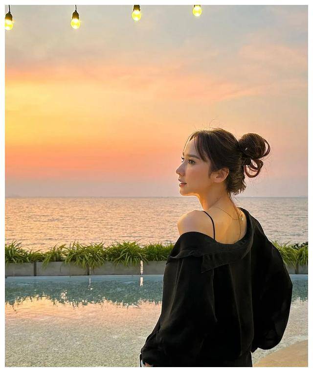 泰娱当红美女帕德容琶砂楚引领流行潮流散发魅力光芒