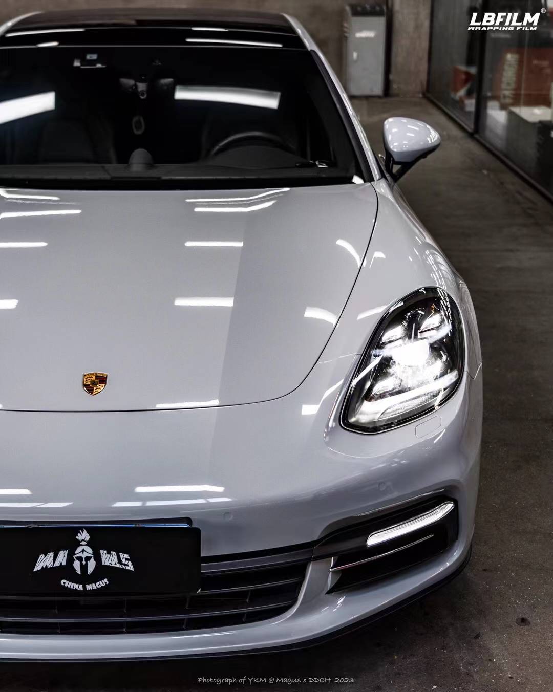 保时捷帕拉梅拉lb改色膜原厂漆哑灰,高级感爆棚!_搜狐汽车_搜狐网