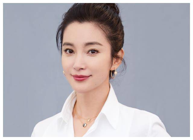 李冰冰50岁,迈入惊人新境界!,独具风采!_魅力_道路_光芒