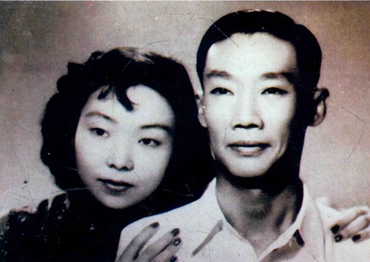 京剧大师张君秋:三段婚姻7个儿子5个女儿,人生有痛也有泪!