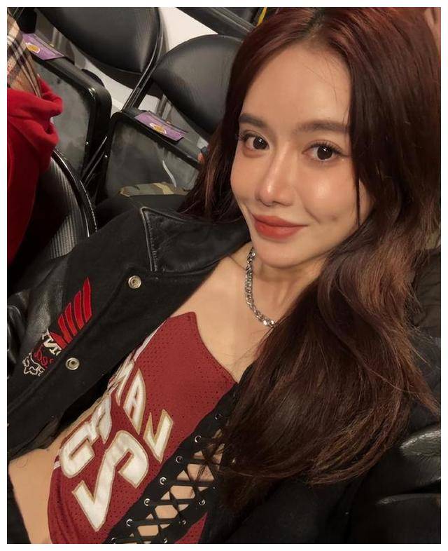 美娜挑老公标准:人品足,经济稳,篮球高.长相不拘,期待你!_修养_年轻人