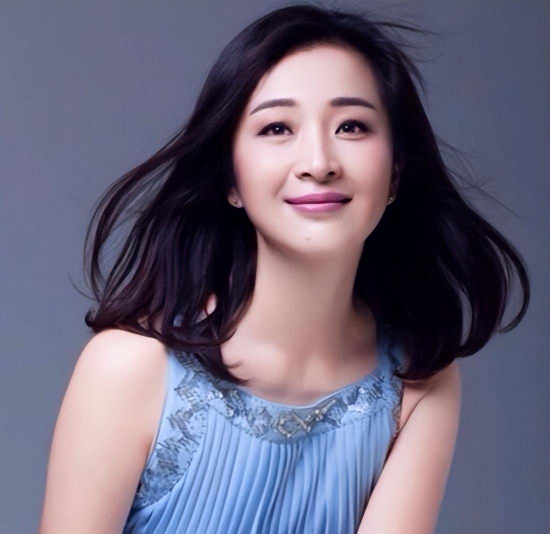 分手20年后,再看杜珺,张嘉译的各自境遇,夫妻差距一目了然