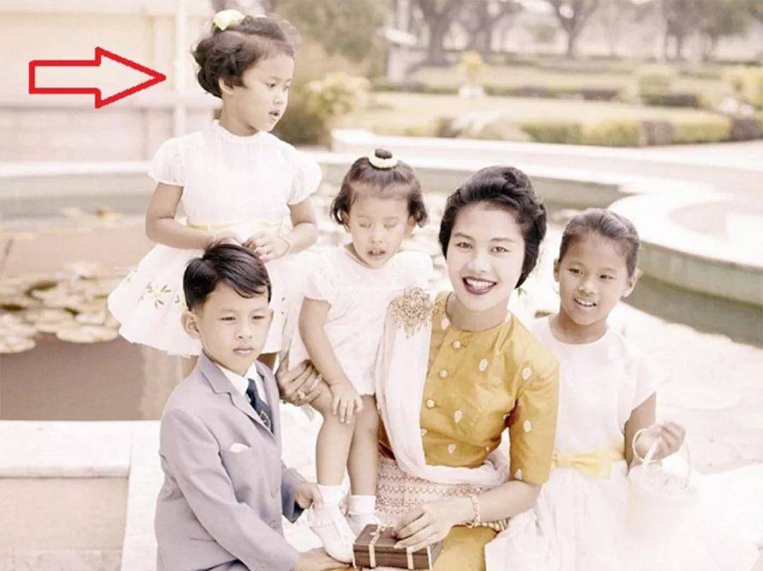 混血的百灵公主长相绝美,27岁也嫁了美国人_普罗_乌汶叨_女儿