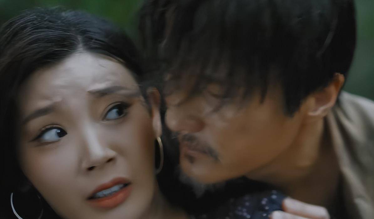 满屏1星,徐冬冬老公主演的烂片,被观众痛骂:直接露肉就行_程度_剧情