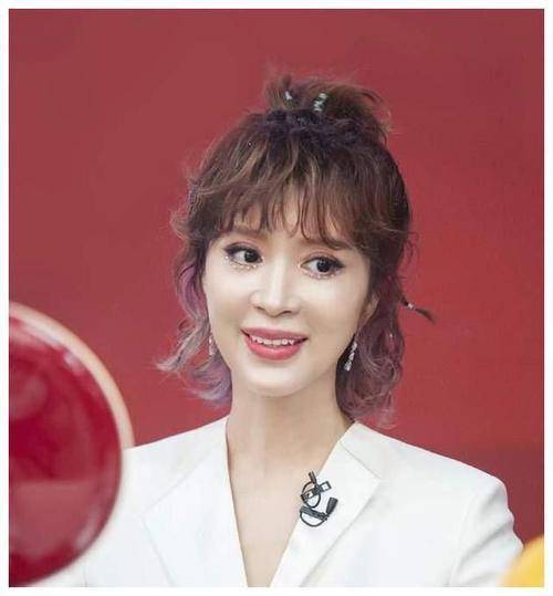 原创金巧巧晒一家人旅游照被质疑婚姻霸气回怼网友让你失望了有那么