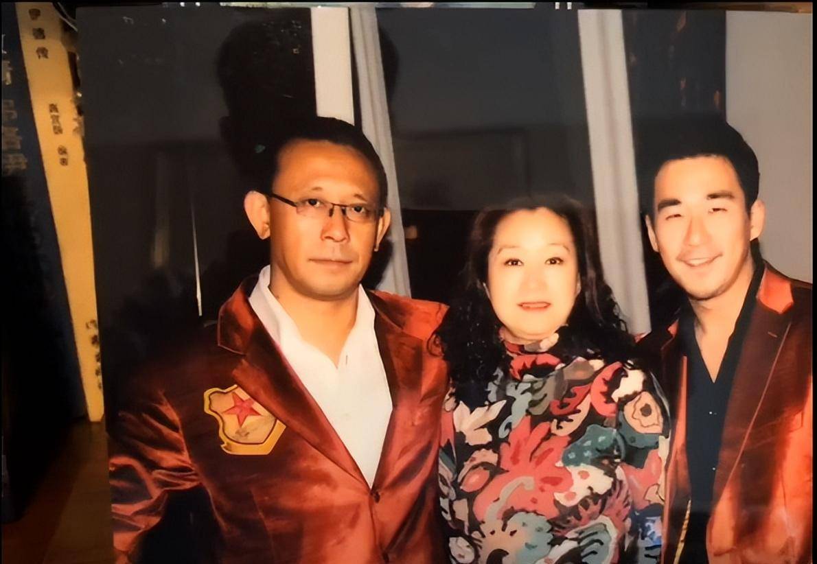 原创张国立和罗秀春分手34年儿子成为他们婚姻的牺牲品