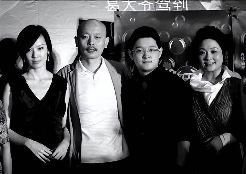 有一种"整容"叫葛优结婚,妻子贺聪一如既往,他像变了个人_父亲_母亲