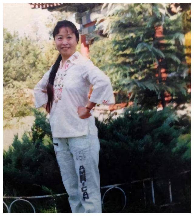 儿行千里母担忧儿行千里母心忧真相揭露