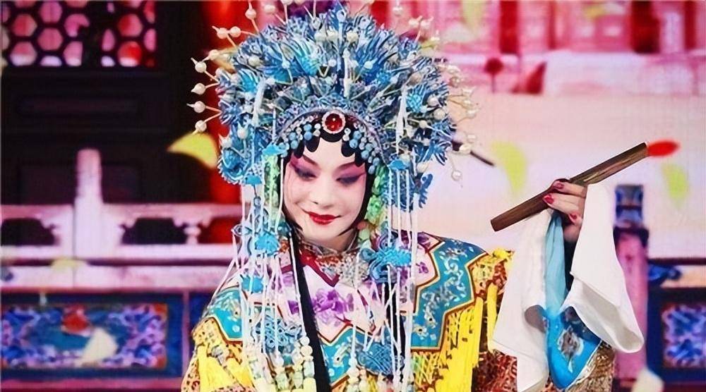 原创河北老汉男扮女装35年赚到百万家产却妻离子散如今他怎样了