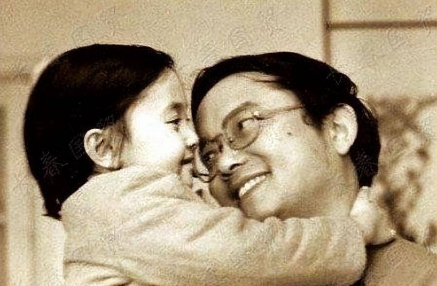 原创王刚3婚娶小20岁网恋女友60岁喜得贵子儿子外孙同年生