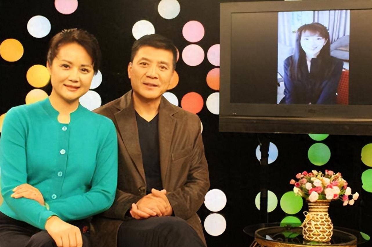 原创国家一级演员茹萍二婚带女嫁刘之冰恩爱23年重组家庭幸福美满