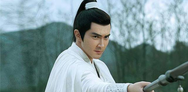 《雪中悍刀行》中,陈芝豹在离开北凉前为何重伤徐渭熊?